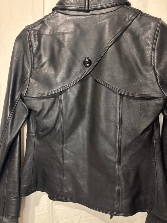 Soia & Kyo Black Genuine Leather Jacket XS Hip Length Button Front Designer - Picture 14 of 14